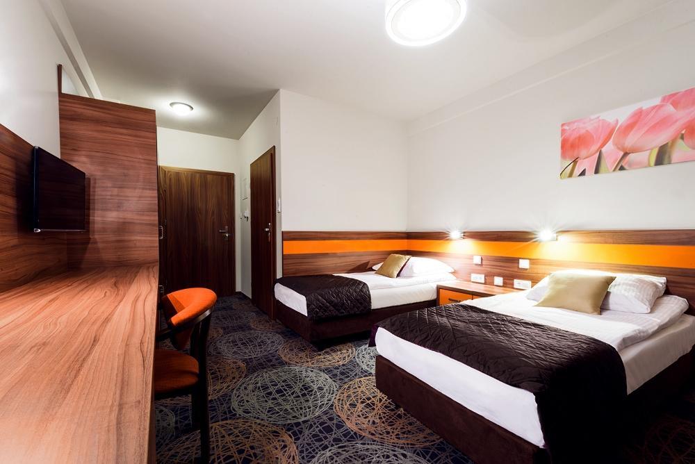 Sanatorium Astoria Hotel บุสโก-สดรูย ภายนอก รูปภาพ